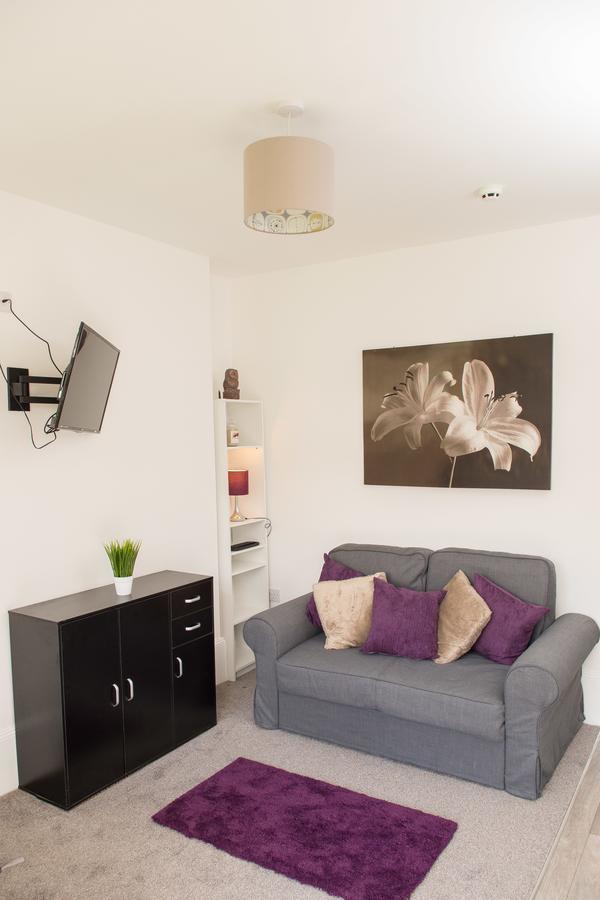 Moseley Mews Village Suites - Purple Birmingham Eksteriør billede